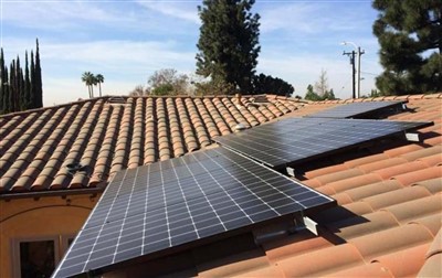 Päikesepaneelide kronstein